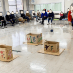 「いこいプログラム」~ボッチャ玉入れ~のサムネイル